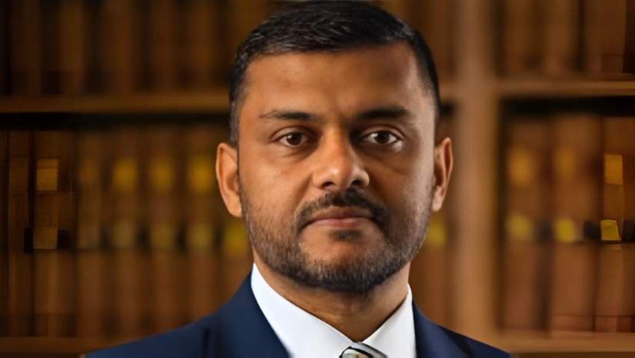 শিশির মনির