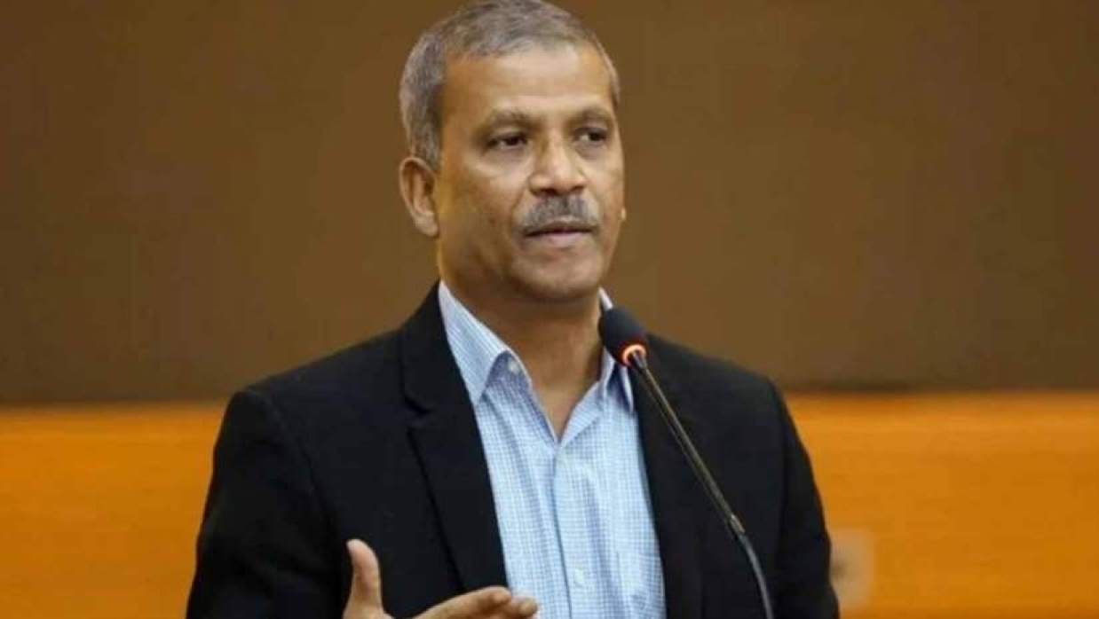 উপদেষ্টা আসিফ নজরুল