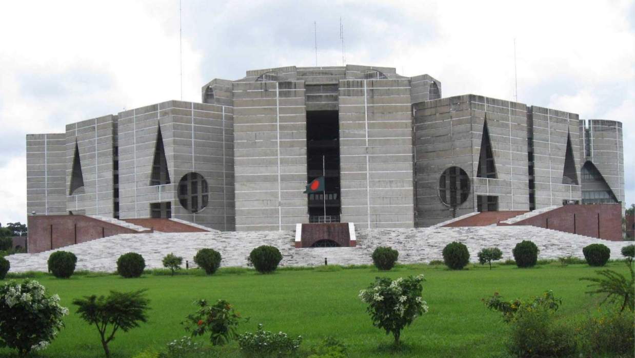 রাষ্ট্রপতি-প্রধানমন্ত্রী ও মন্ত্রী-প্রতিমন্ত্রীর বেতন কত?