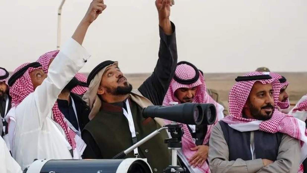 ১৭ ফেব্রুয়ারি চাঁদ দেখার জন্য দেশের নাগরিকদের প্রতি আহবান জানিয়েছে সৌদি আরব