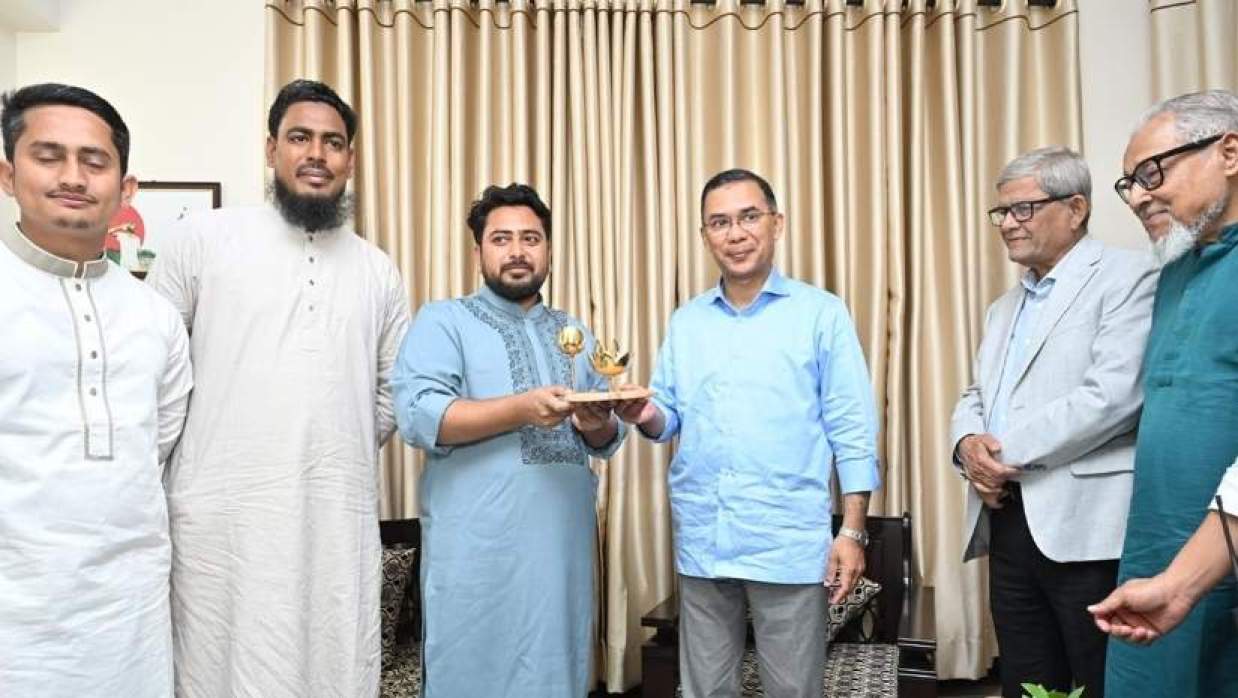 তারেক রহমান ও নাহিদ ইসলাম