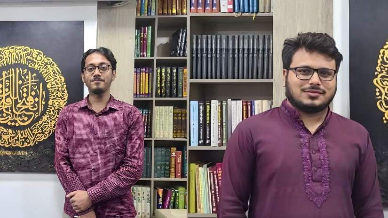 সভাপতি ও সেক্রেটারি