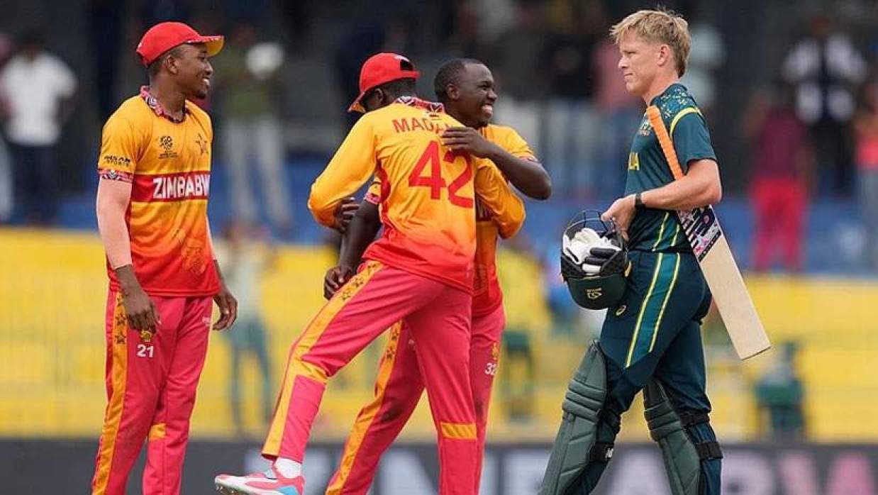 সুপার এইটে জিম্বাবুয়ে, বিদায় অস্ট্রেলিয়ার