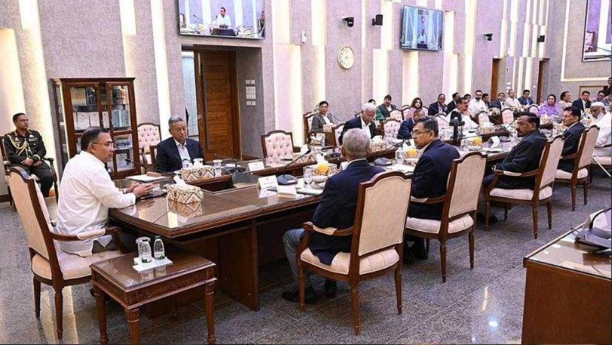 তারেক রহমানের সভাপতিত্বে মন্ত্রিসভার প্রথম বৈঠকে যেসব বিষয়ে আলোচনা হলো