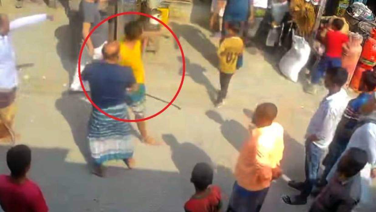 আসামি সাহাবুদ্দিন (বৃত্ত চিহ্নিত)