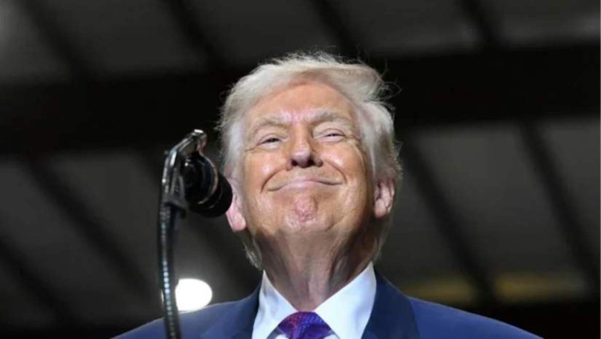 ‘২০০% শুল্ক ও ১১টি যুদ্ধবিমান ধ্বংস’: ভারত-পাকিস্তান যুদ্ধবিরতি নিয়ে ট্রাম্পের চাঞ্চল্যকর দাবি