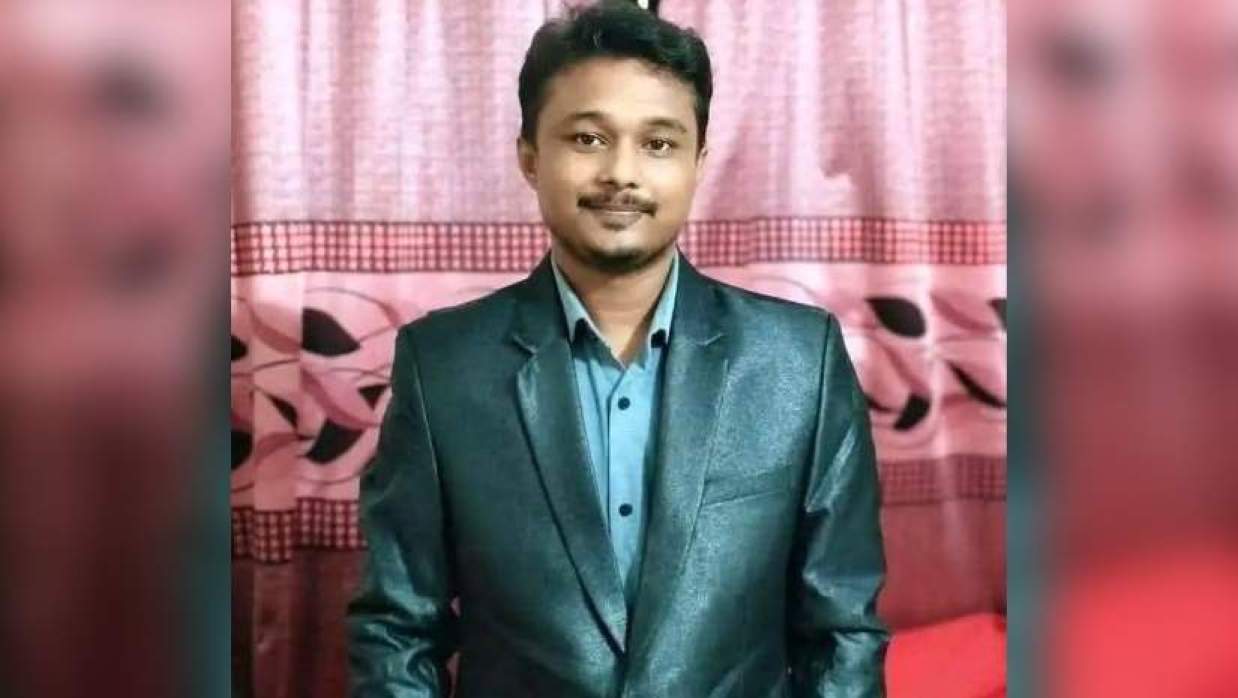 নিহত আনন্দ মোহন কলেজে শিক্ষার্থী নুরুল্লাহ শাওন