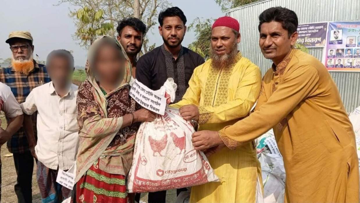 কিশোরগঞ্জে সৌদি প্রবাসীদের উদ্যোগে ইফতার সহায়তা