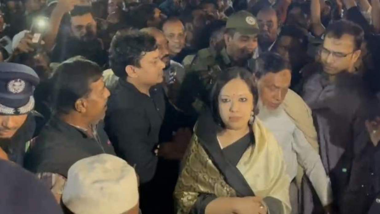 শ্রদ্ধা নিবেদনে রুমিন ফারহানাকে বাধা, ১৫০ জনের বিরুদ্ধে মামলা