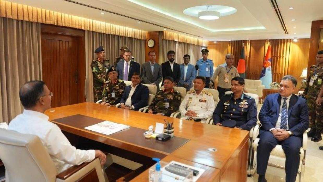 সশস্ত্র বাহিনী বিভাগে অফিস করছেন প্রধানমন্ত্রী তারেক রহমান