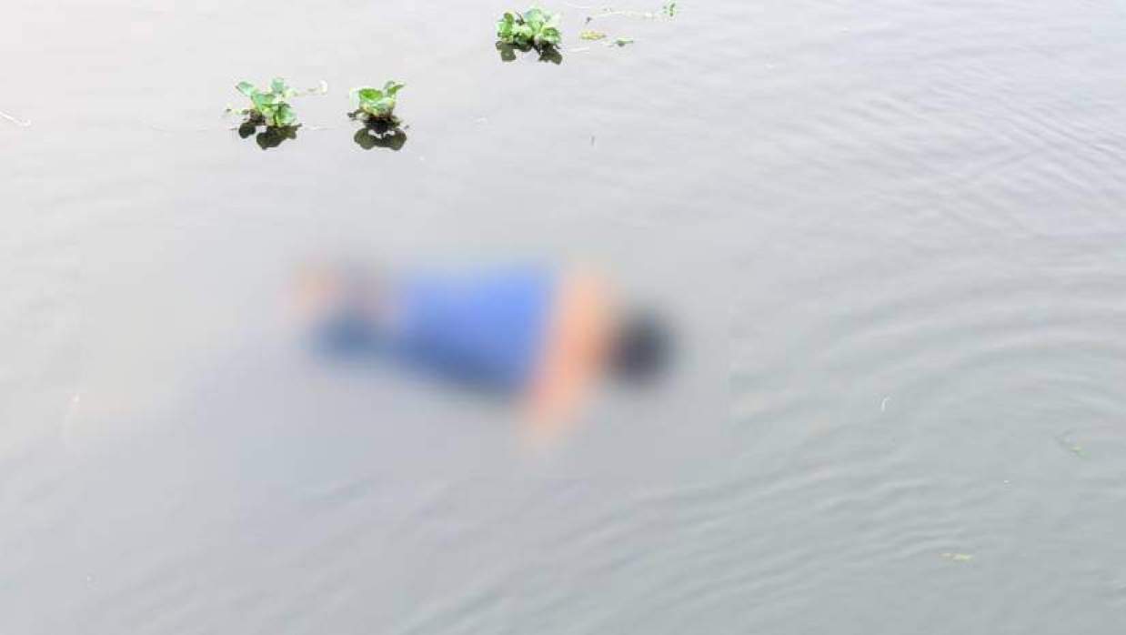 তিতাস নদীতে ভাসছে লাশ