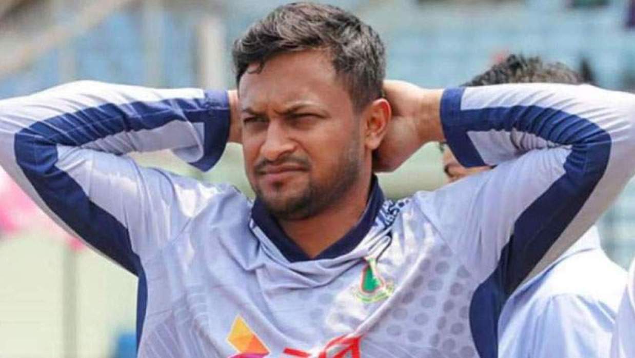 সাকিব আল হাসান   