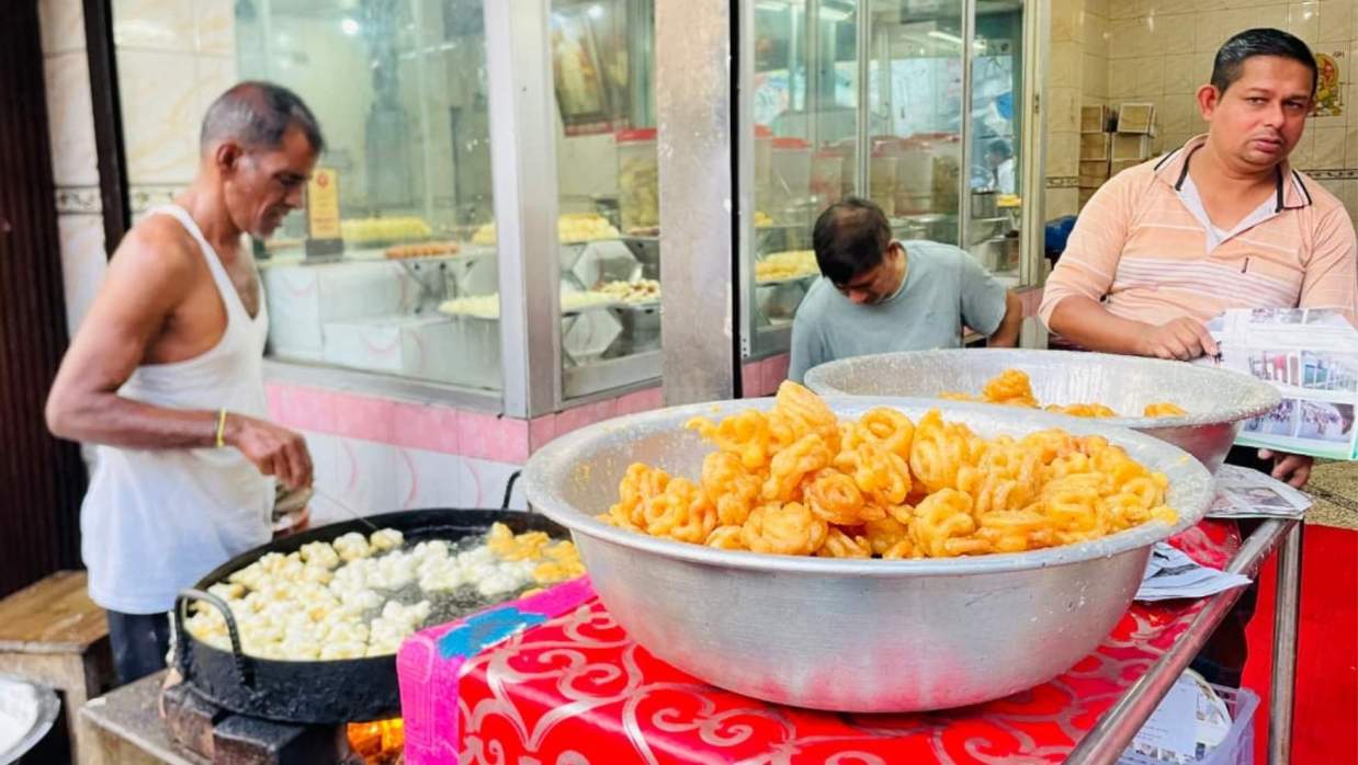 শেরপুরের মাসকলাই ডালের ঐতিহ্যবাহী ‘আমৃত্তি’তে জমজমাট ইফতার