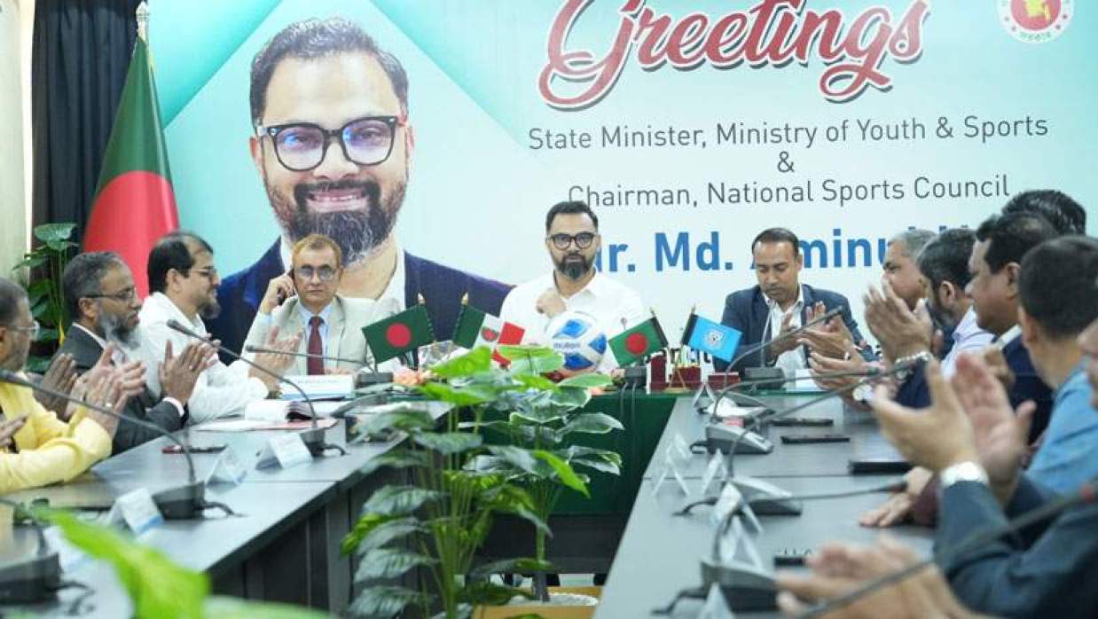 বাফুফের সঙ্গে যুব ও ক্রীড়া প্রতিমন্ত্রীর সভা 