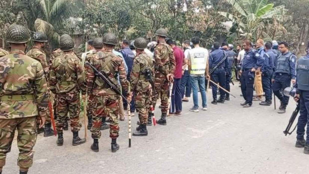 পরিস্থিতি নিয়ন্ত্রণে আইনশৃঙ্খলাবাহিনী