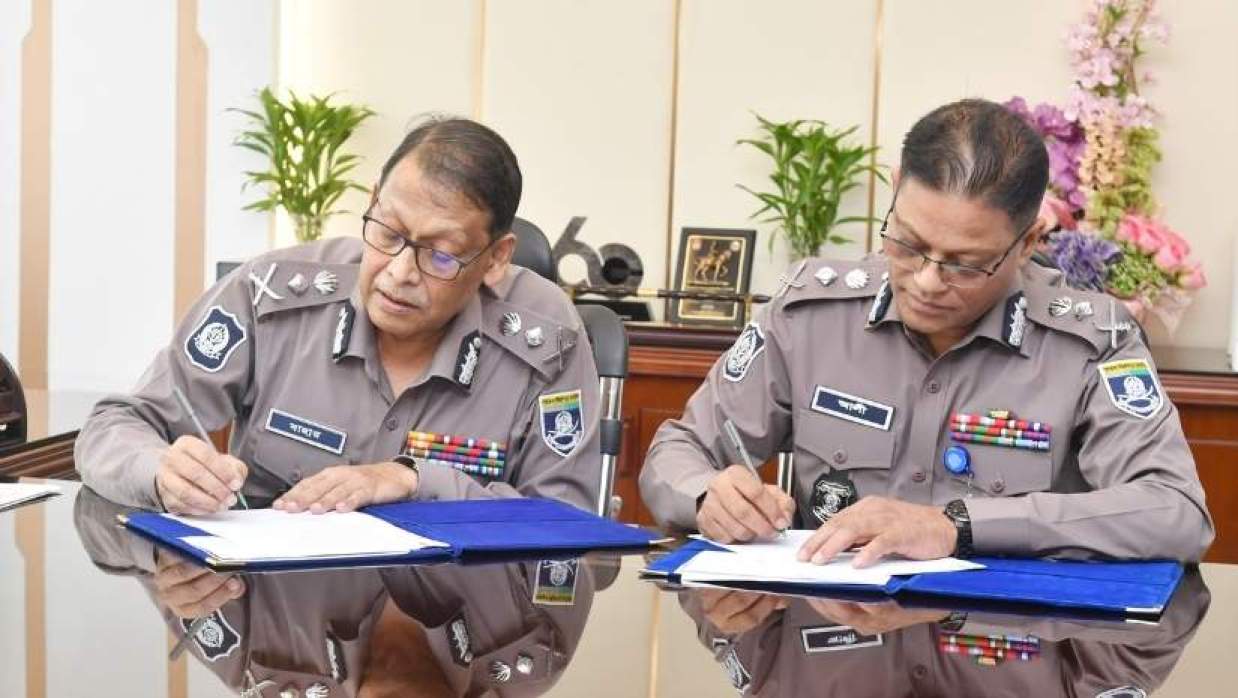 দায়িত্ব গ্রহণ করছেন নতুন আইজিপি মো. আলী হোসেন ফকির