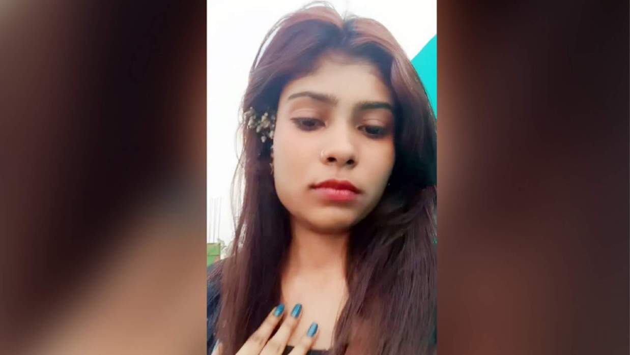 ফেসবুক লাইভে এসে শেষ বিদায় নিলেন পাখি