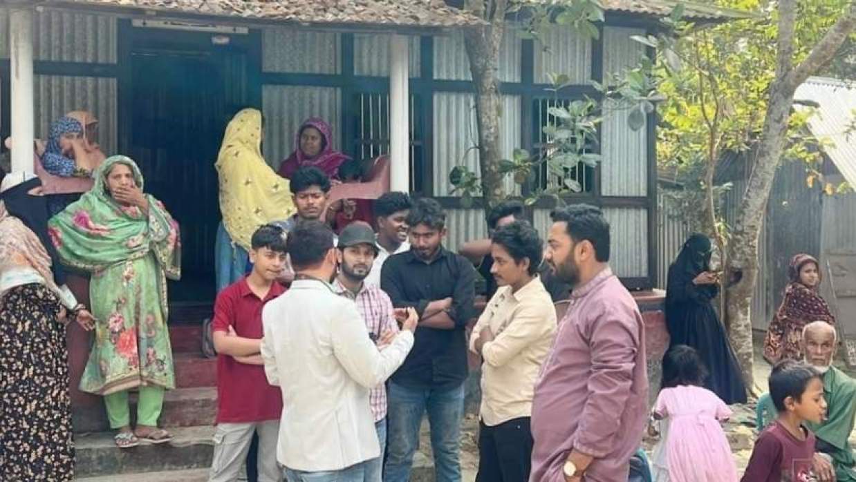 দেবরের আত্মহত্যার একদিন পর ফাঁস নিলেন ভাবীও