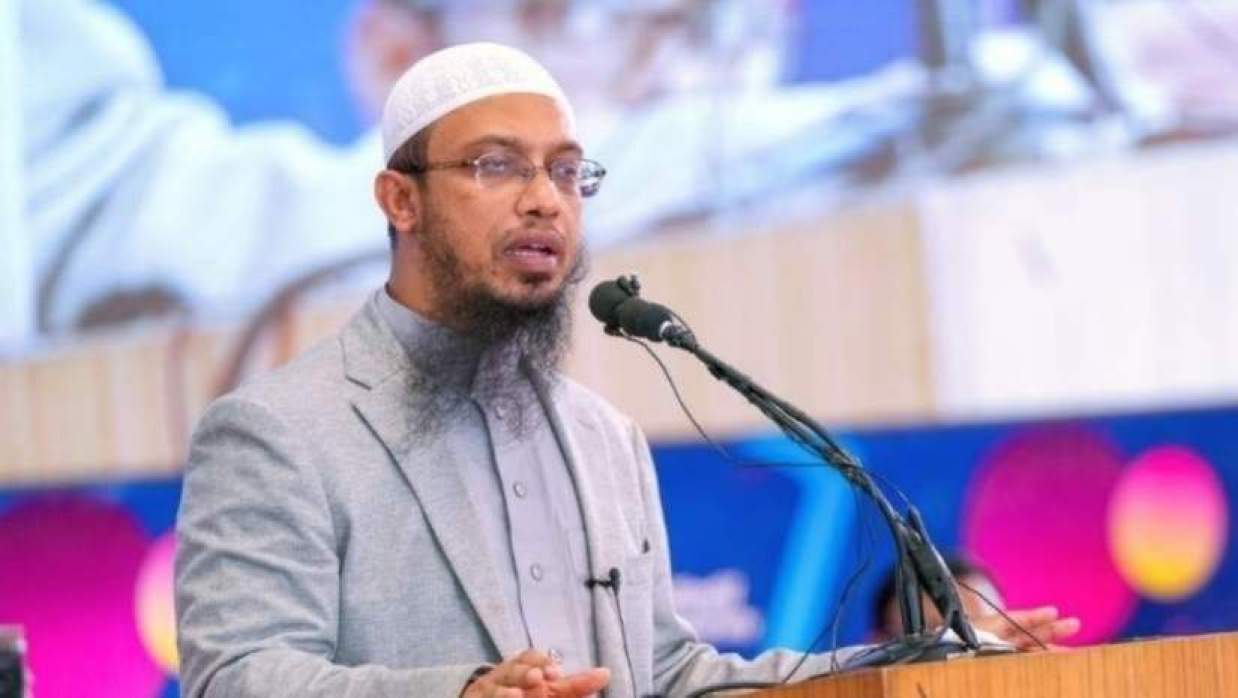 জুমার দিনের শ্রেষ্ঠ ৩ আমল পালনের আহ্বান শায়খ আহমাদুল্লাহর