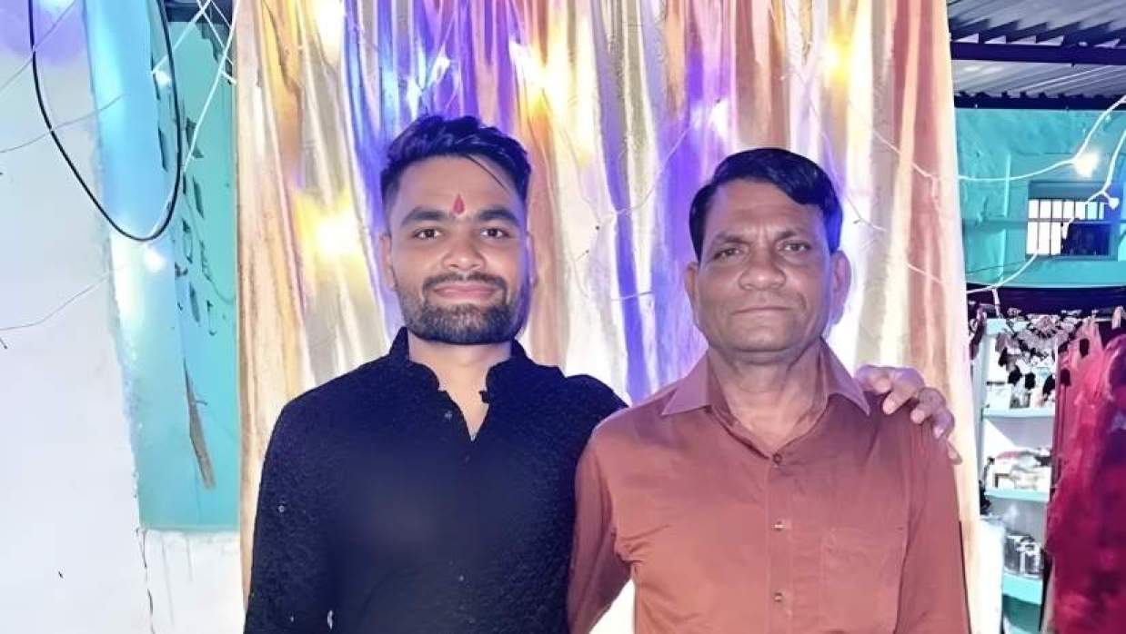 রিংকু সিং ও তার বাবা 