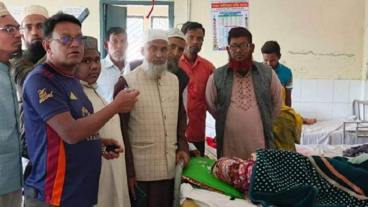 আহতদের হাসপাতালে ভর্তি করা হয়েছে