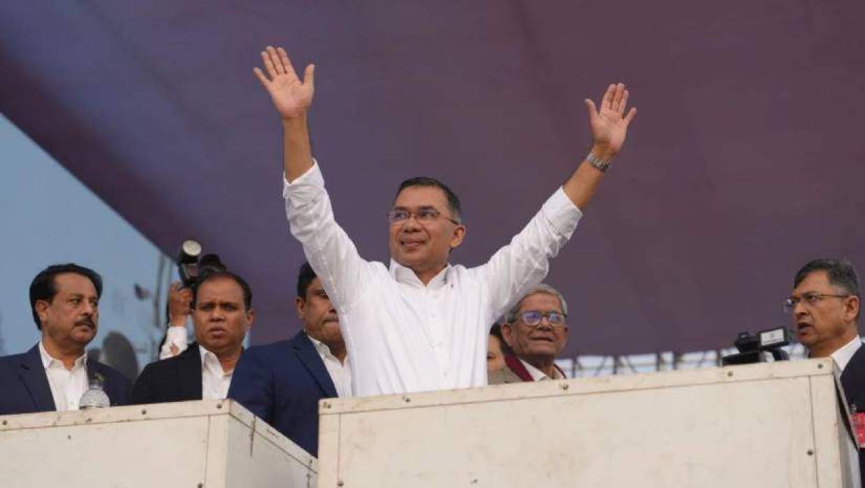 ২৫ ডিসেম্বর দেশে ফেরার পর পূর্বাচলের সংবর্ধনা মঞ্চে তারেক সালমান