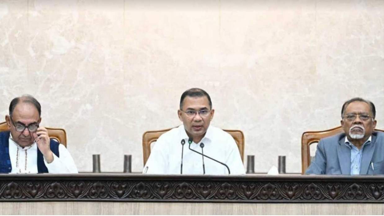 দেশের মানুষের ভাগ্য পরিবর্তনে কর্মকর্তা-কর্মচারীদের কাজ করার আহ্বান প্রধানমন্ত্রীর