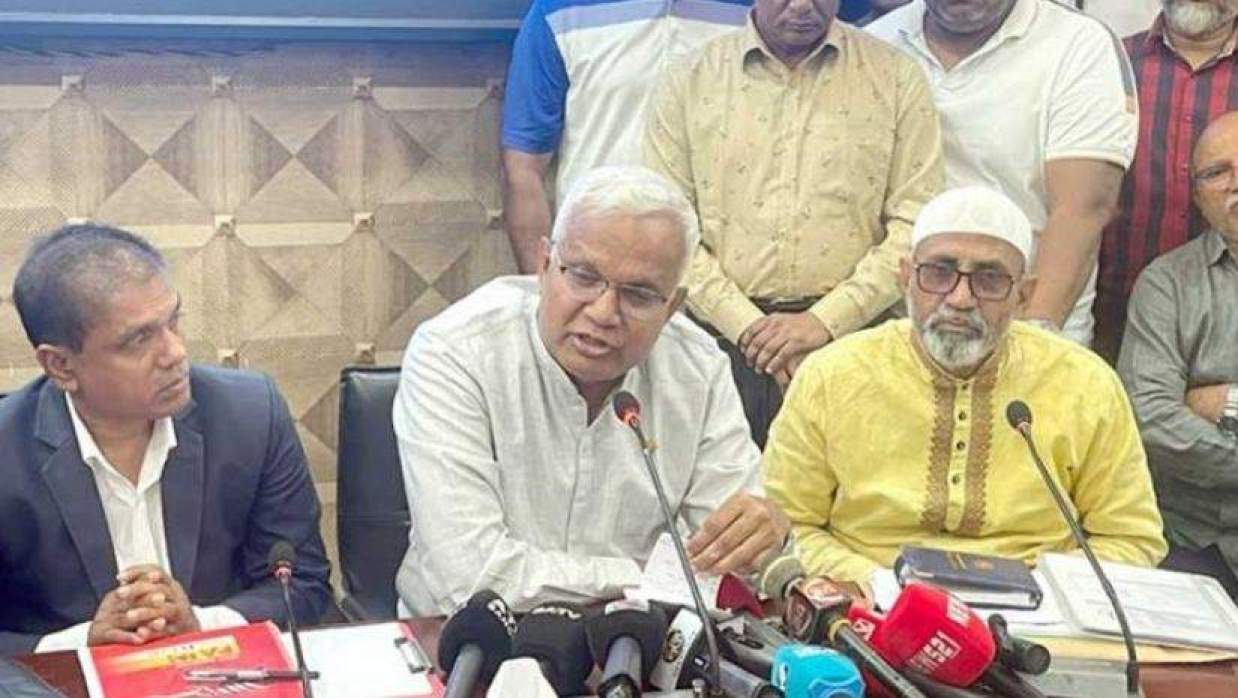 ‘মধ্যবিত্ত-উচ্চবিত্তরাও পাবে ফ্যামিলি কার্ড’