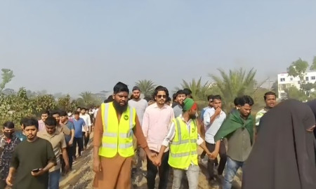  রেলপথ অবরোধ করে ডিপ্লোমা ইঞ্জিনিয়ারদের বিক্ষোভ