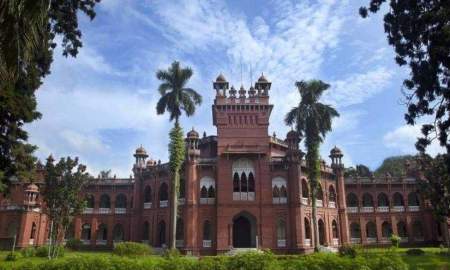 দুদিন অনলাইনে ক্লাস পেলেন ঢাবি শিক্ষার্থীরা