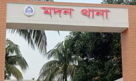 ব্যাটারিচালিত অটোর ধাক্কায় এক স্কুলছাত্র নিহত 