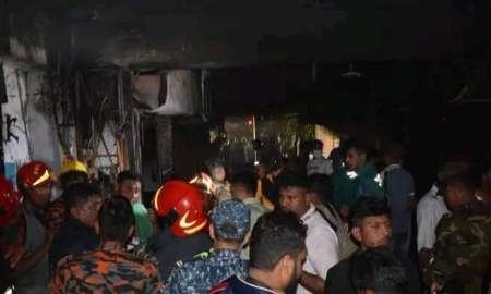 খুলনায় শপিং সেন্টারে আগুন, নিয়ন্ত্রণে ৬টি ইউনিট