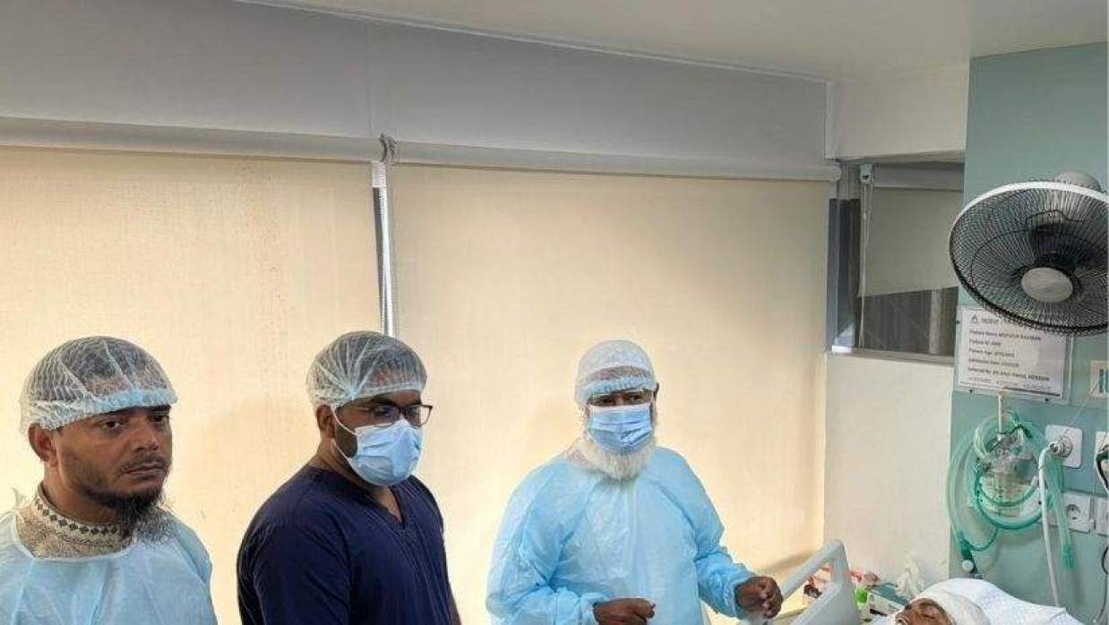 বিএনপির হামলায় আহত নেতার পাশে জামায়াত আমির