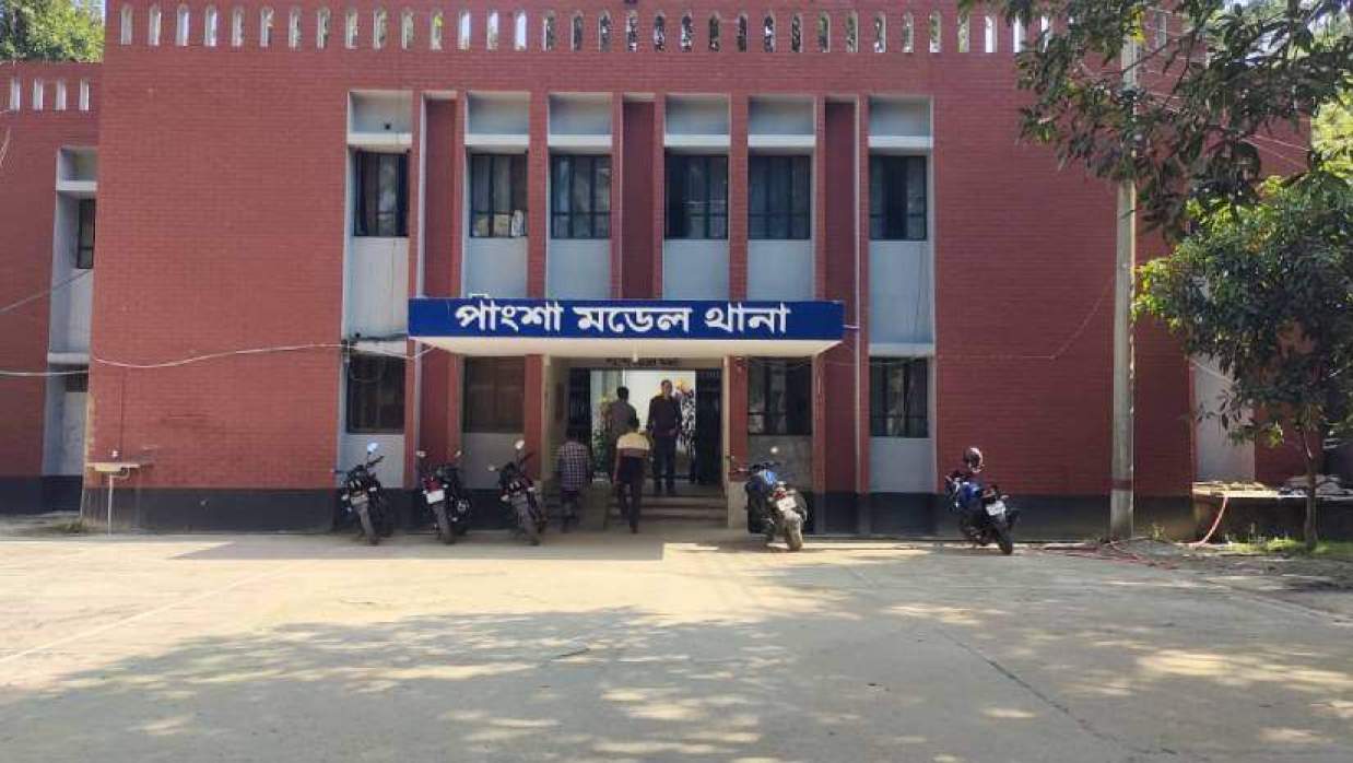 রাজবাড়ীতে টিকটকে প্রেম, বিয়ের আশ্বাসে তরুণীকে ডেকে এনে দলবদ্ধ ধর্ষণ