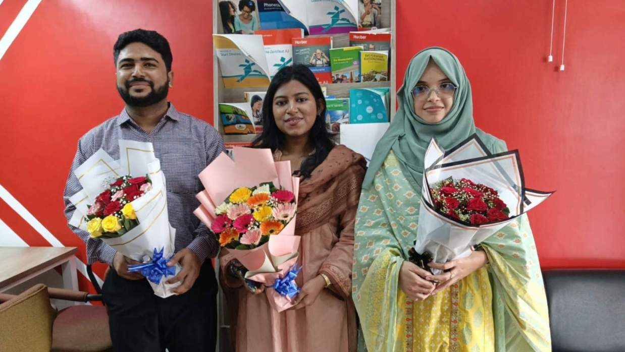 জার্মানির হফ বিশ্ববিদ্যালয়ে সেমিস্টার এক্সচেঞ্জের সুযোগ পাওয়া বুটেক্সের তিন শিক্ষার্থী