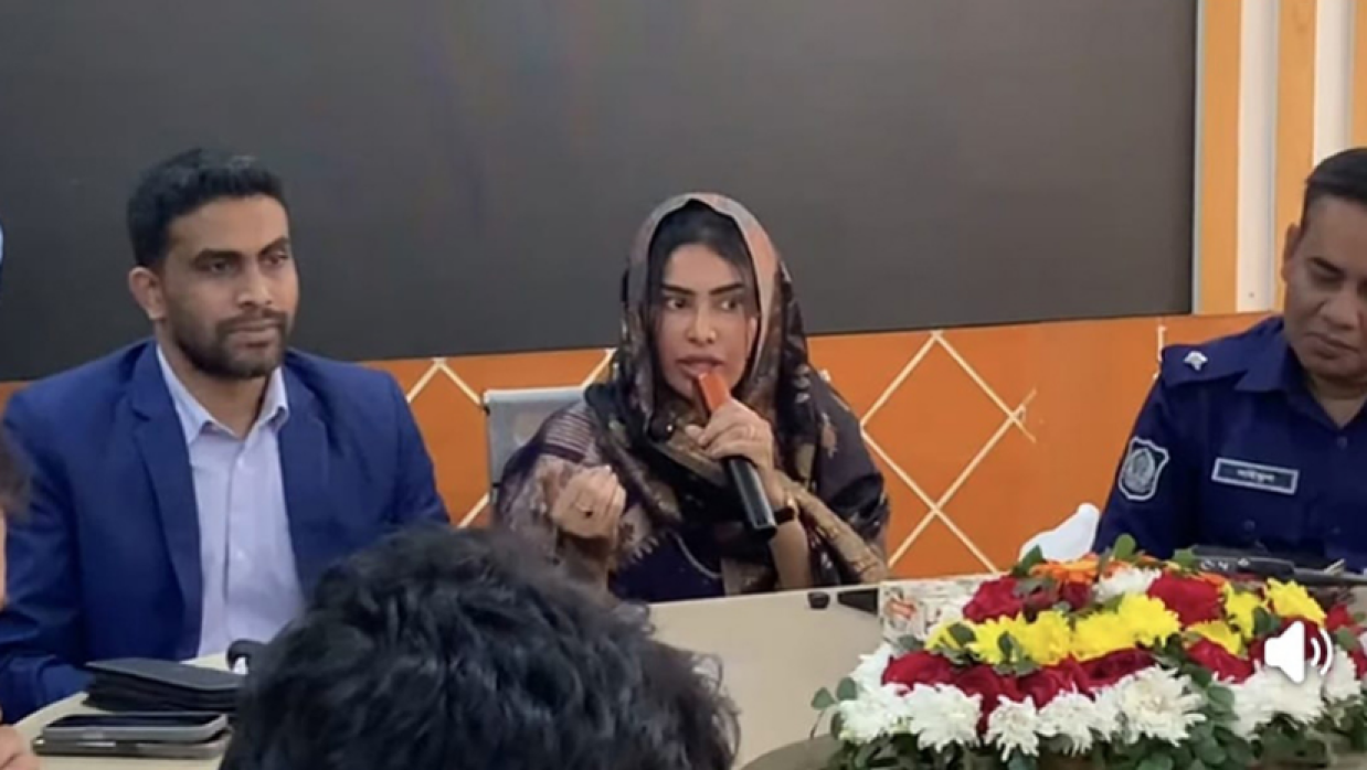 প্রশাসনিক সভায় ‘এমপির বউ’ প্রধান অতিথি, এসি ল্যান্ড-ইউএনওকে বদলি