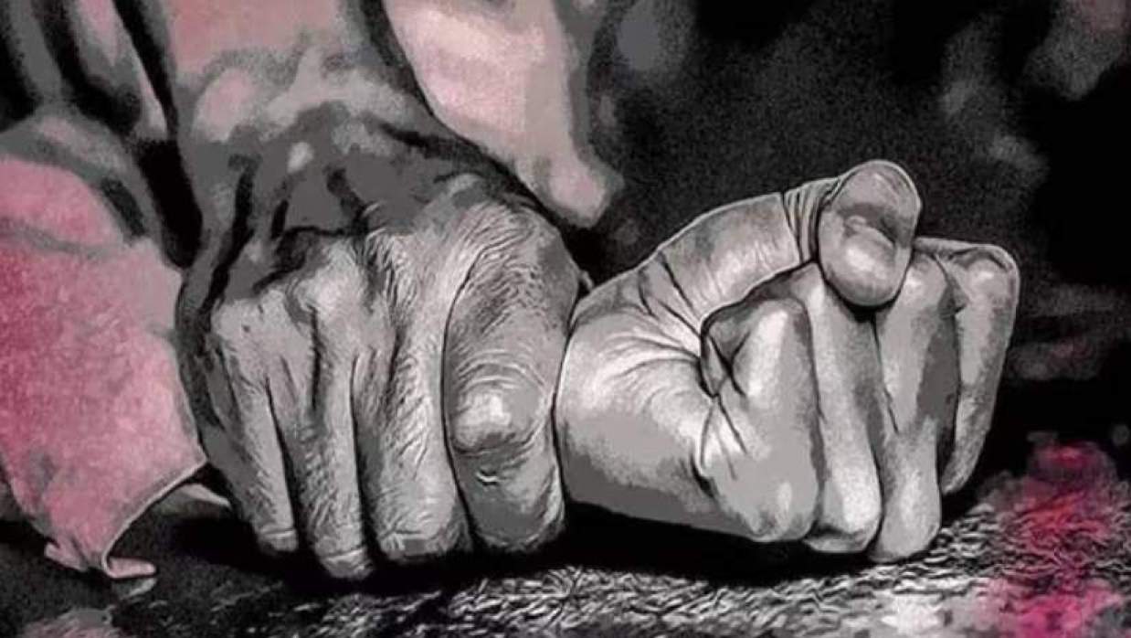 গৃহবধূকে ধর্ষণ করে ভিডিও ধারণের অভিযোগ ব্যবসায়ীর বিরুদ্ধে