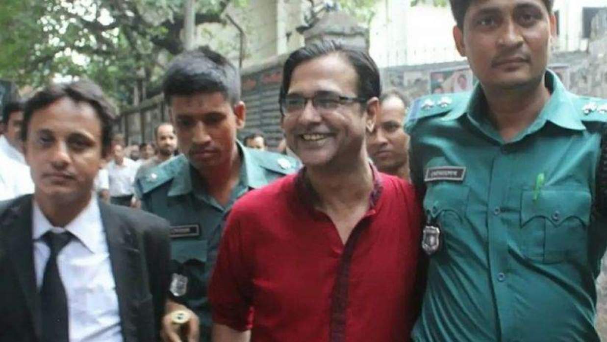 অফিসে বিদেশি মদ রাখার মামলায় কণ্ঠশিল্পী আসিফ আকবরের সাজা হবে কি-না তা জানা যাবে ৯ মার্চ।