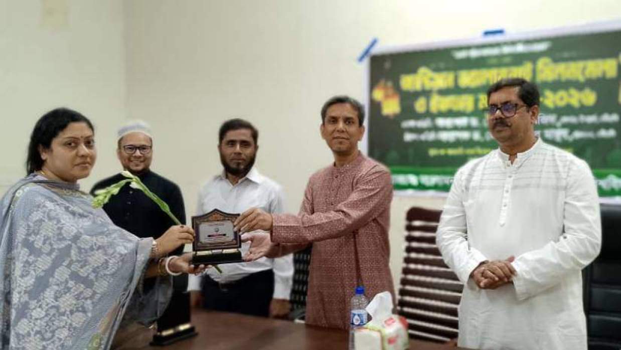 যবিপ্রবিতে কর্মরত অ্যালামনাইদের ইফতার মাহফিল ও সংবর্ধনা অনুষ্ঠিত