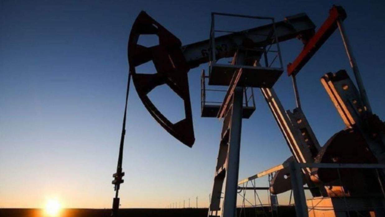 তেল রপ্তানি বন্ধ করল চীন