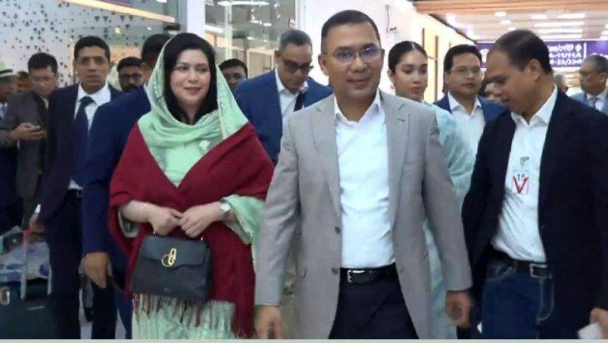 বিমানবন্দরে তারেক রহমান