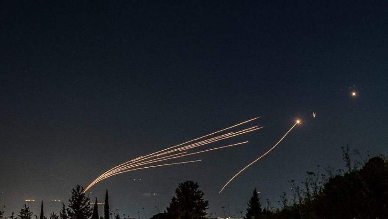 বিমান হামলার সতর্কতামূলক সাইরেন