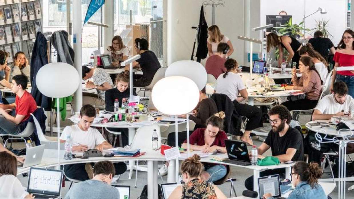 সুইজারল্যান্ডে ফেলোশিপে স্নাতকোত্তর করতে চাইলে আবেদন করুন দ্রুতই