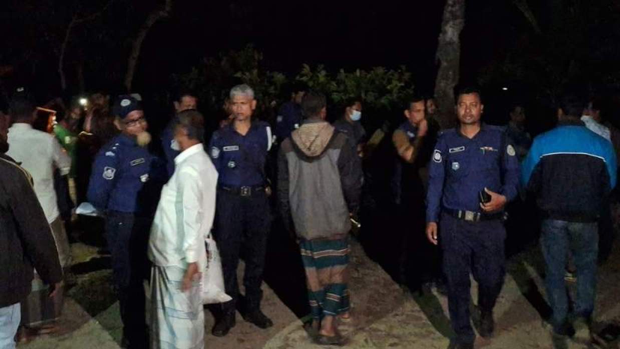 গৃহবধূকে শাবল দিয়ে পিটিয়ে হত্যা