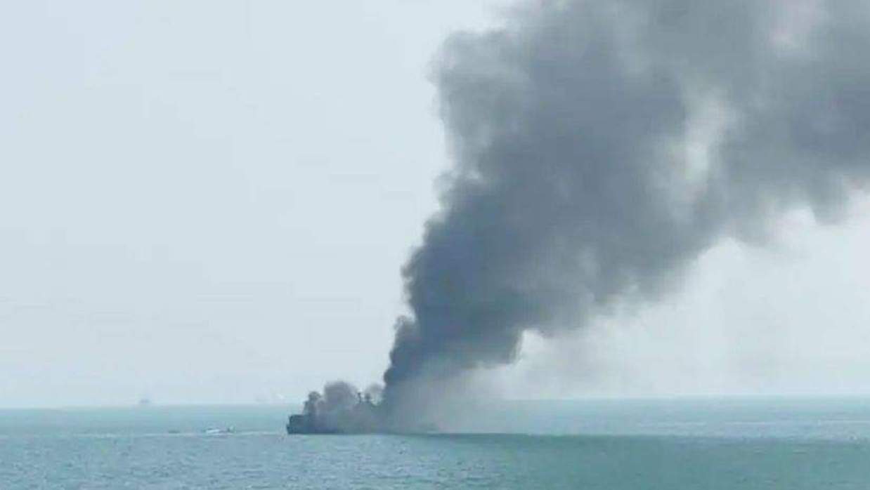 হরমুজ প্রণালিতে জাহাজে হামলা চালিয়েছে ইরান