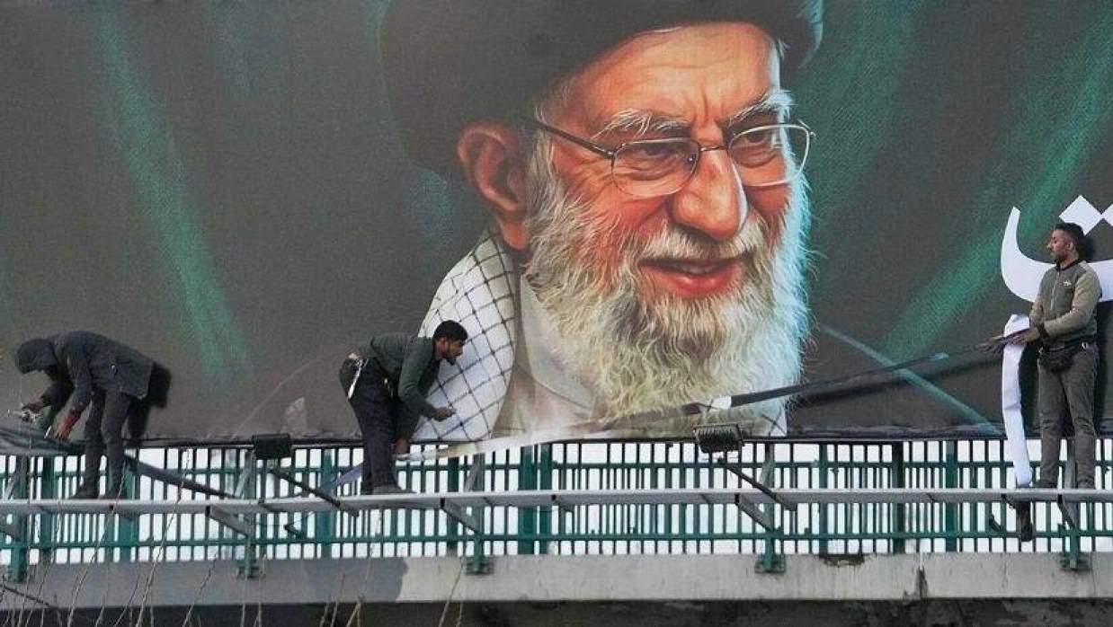 আয়াতুল্লাহ আলি খামেনি