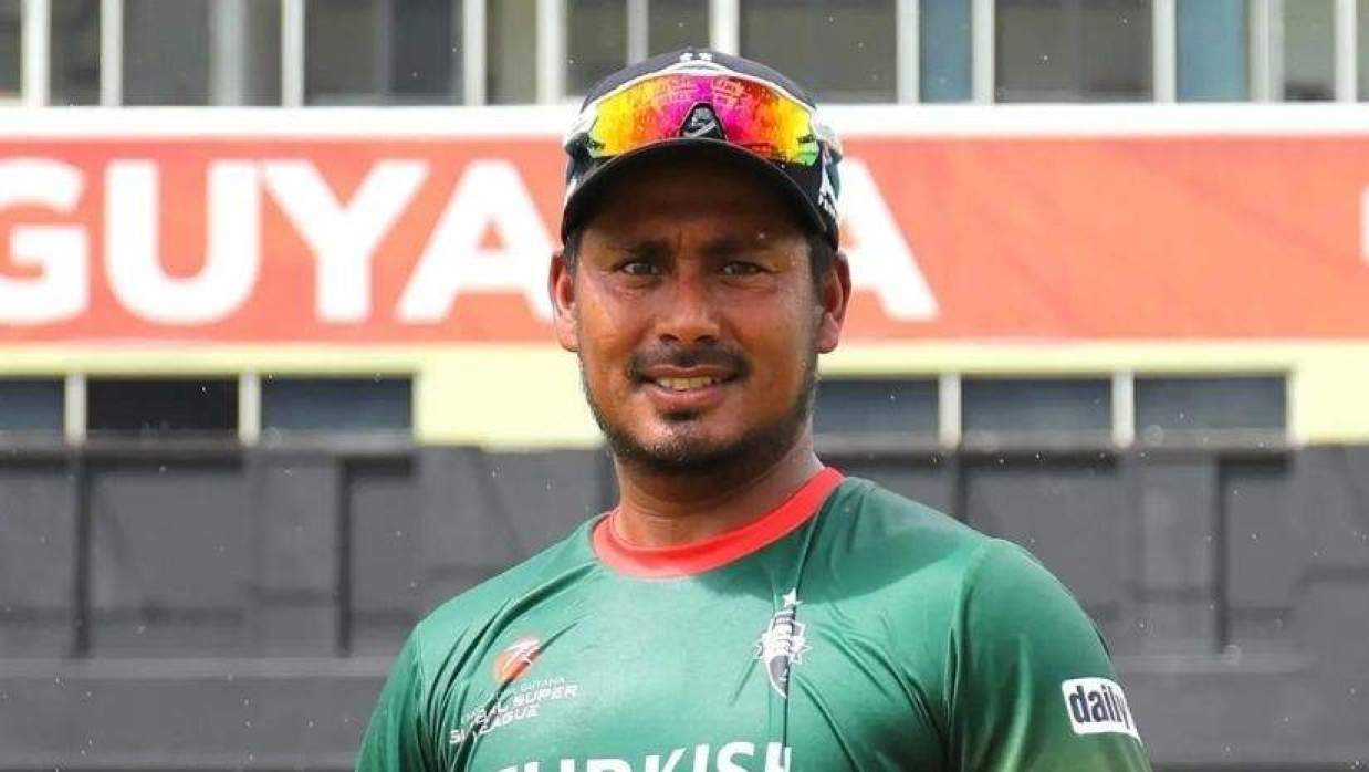 কোচ হিসেবে চুক্তি বাড়ল আশরাফুলের