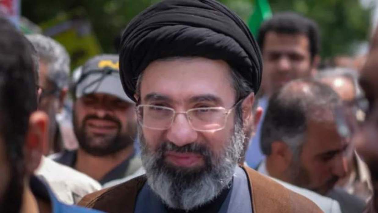 মোজতবা খামেনিকে পূর্ণ সমর্থন ইরানের সশস্ত্র বাহিনীর