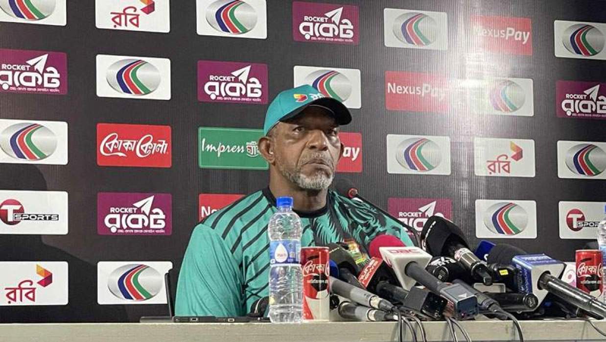 ফিল সিমন্স