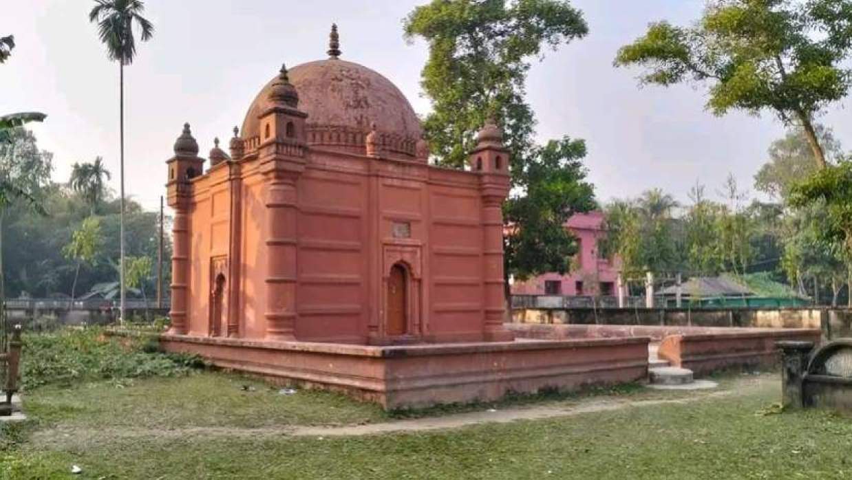 মোগল আমলের স্থাপত্য ঘাঘড়া খানবাড়ি জামে মসজিদ